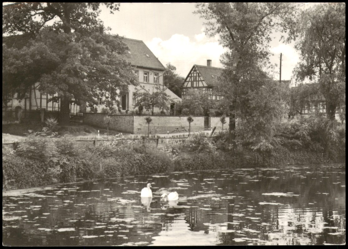 zoom: Image side vintage Postcard from 1980: Ortsansicht zur DDR-Zeit:: Weißbach (bei Schmölln)