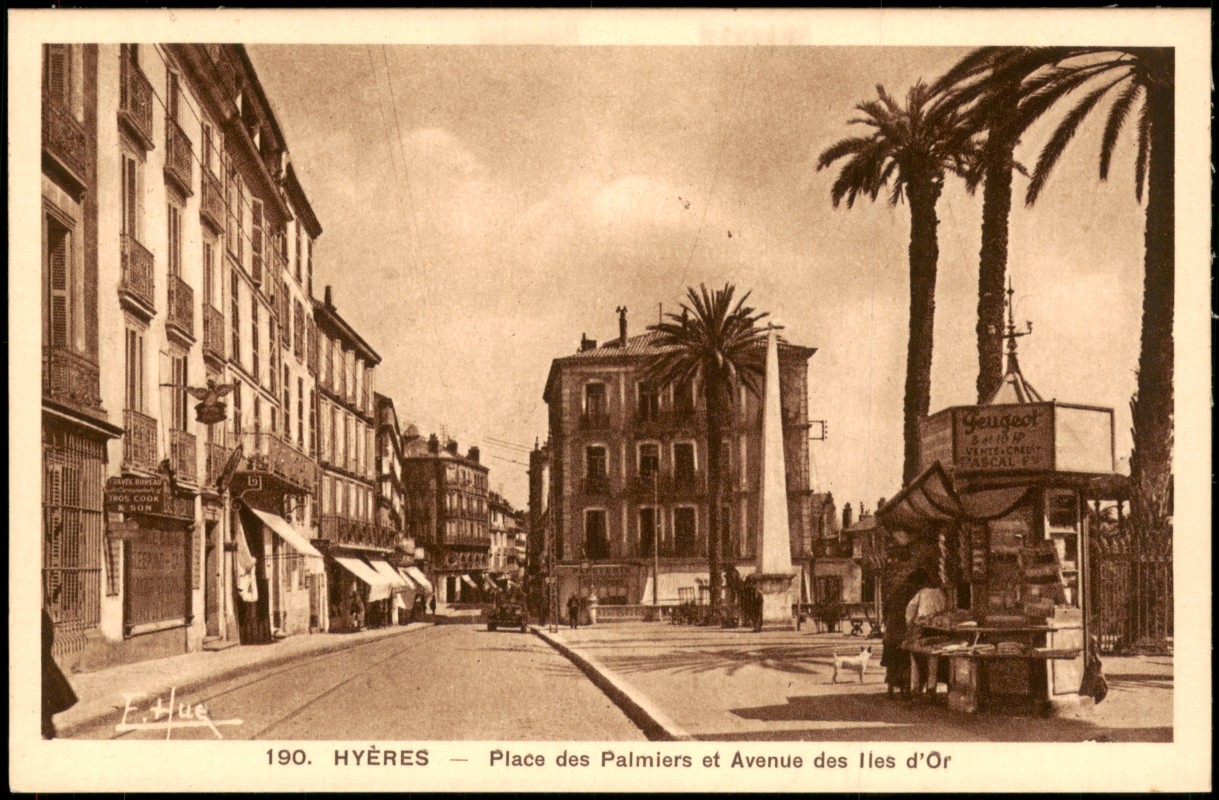vergrößern: Bildseite historische Ansichtskarte von 1920: Place des Palmiers et Avenue des lles d