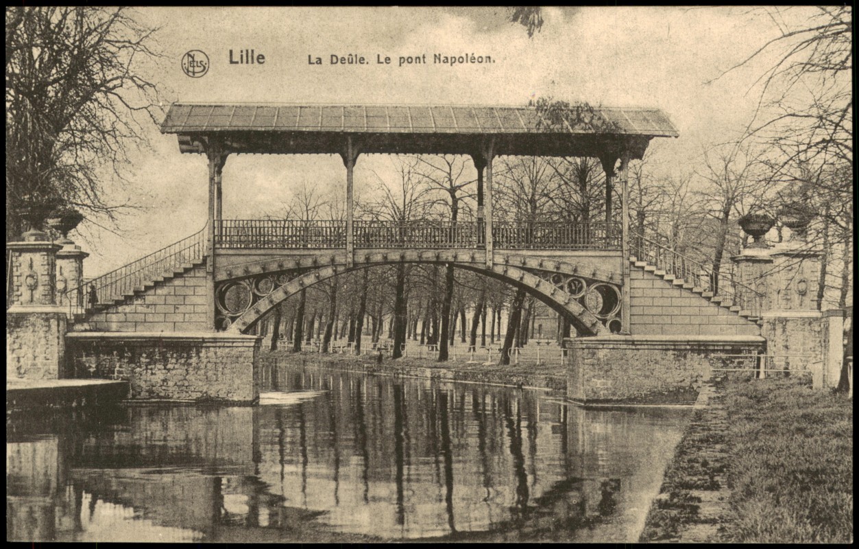 vergrößern: Bildseite historische Ansichtskarte von 1910: Stadtansicht La Deûle Le pont Napoléon:: Lille