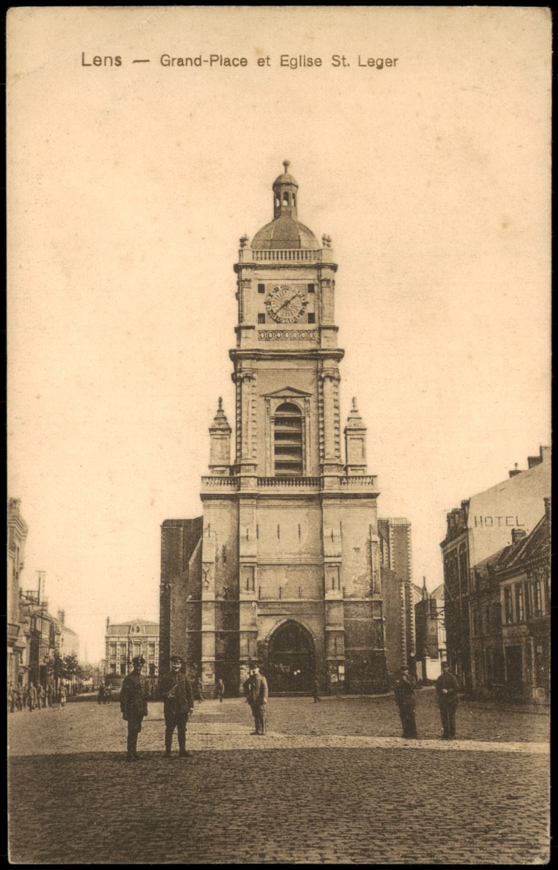vergrößern: Bildseite historische Ansichtskarte von 1910: Grand-Place et Eglise St. Leger:: Lens (Pas-de-Calais)