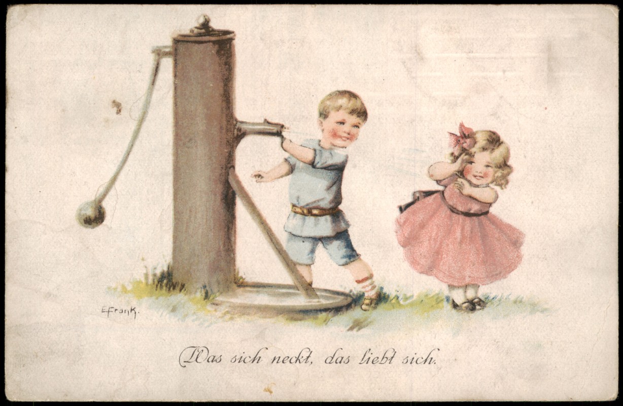 zoom: Image side vintage Postcard from 1919: Künstlerkarte Kinder spielen am Brunnen Was sich neckt, das liebt sich::