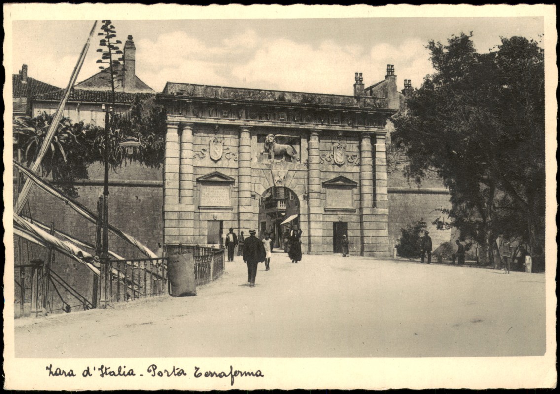 vergrößern: Bildseite historische Ansichtskarte von 1934: Zara d