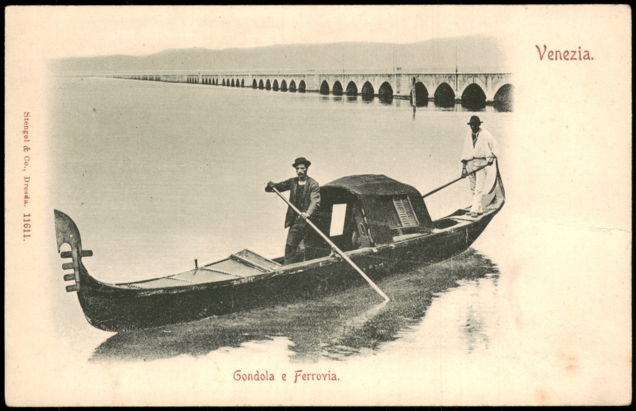 vergrößern: Bildseite historische Ansichtskarte von 1906: Gondola e Ferrovia. Gondel:: Venedig