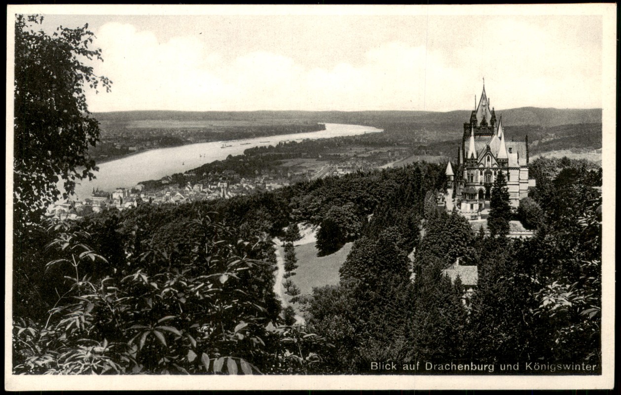 zoom: Image side vintage Postcard from 1940: Panorama-Ansicht Blick auf Drachenburg und Königswinter:: Königswinter