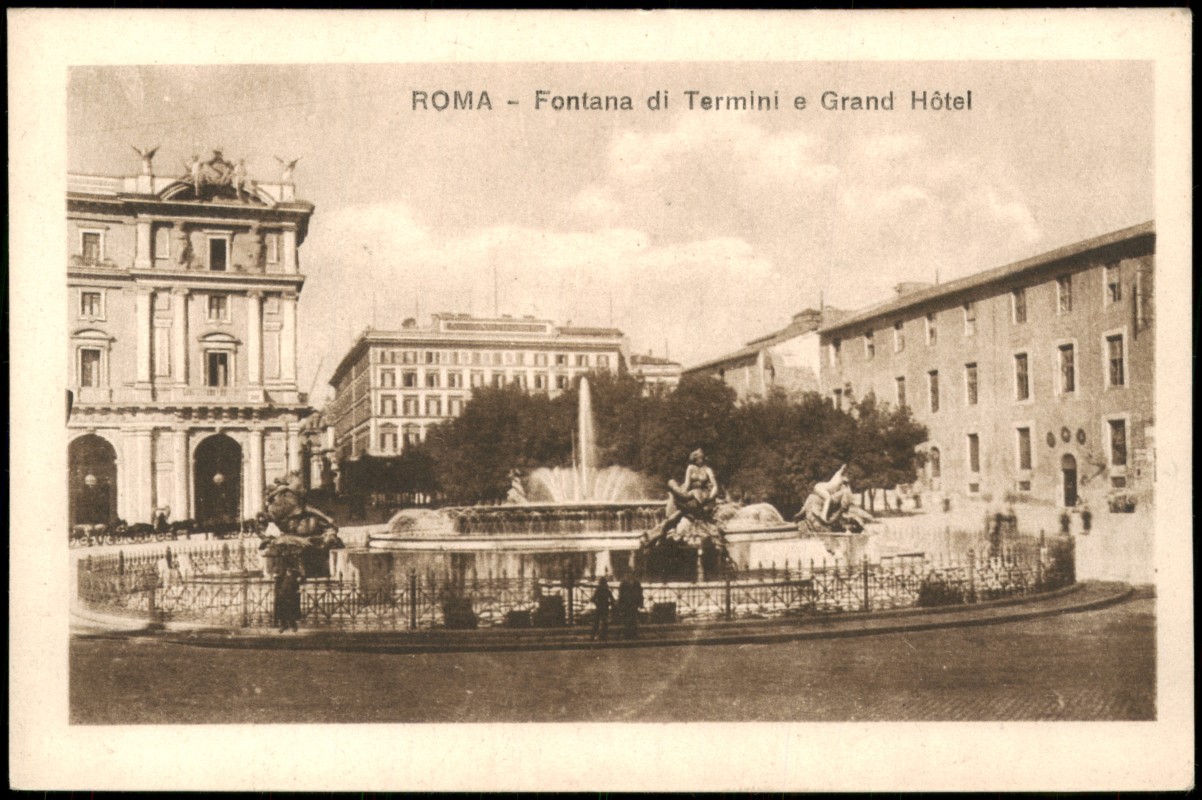 zoom: Image side vintage Postcard from 1928: Fontana di Termini e Grand Hôtel:: Rome