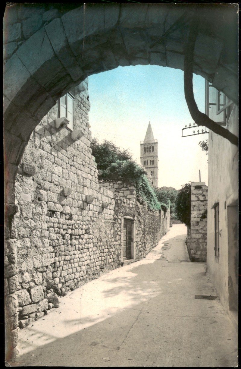 vergrößern: Bildseite historische Ansichtskarte von 1960: Ortsansicht:: Rab