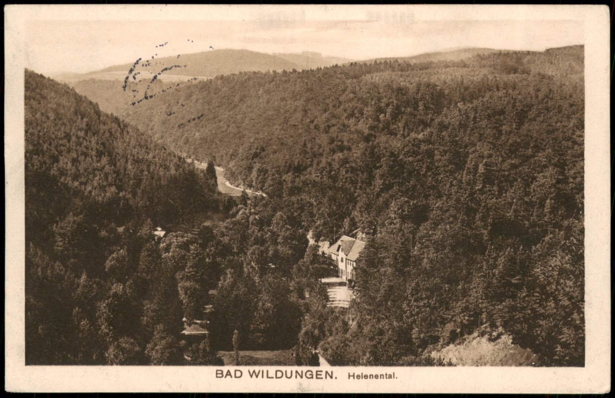 zoom: Image side vintage Postcard from 1912: Panorama-Ansicht Blick ins Helenental:: Bad Wildungen