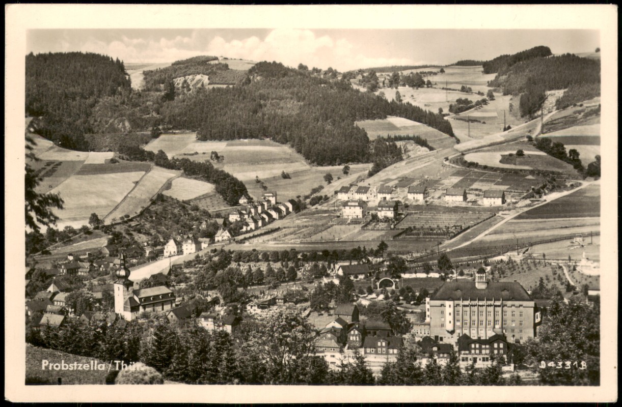 vergrößern: Bildseite historische Ansichtskarte von 1959: Panorama-Ansicht zur DDR-Zeit:: Probstzella