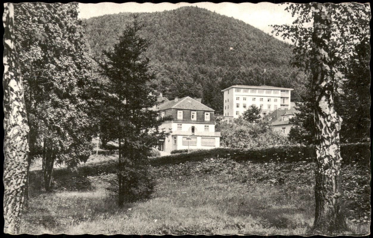 vergrößern: Bildseite historische Ansichtskarte von 1960: Blick auf das Sanatorium:: Reinhardshausen-Bad Wildungen