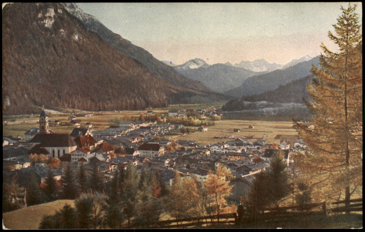 vergrößern: Bildseite historische Ansichtskarte von 1920: Panorama-Ansicht Farbenphotograph Aufnahme (Lumière):: Mittenwald