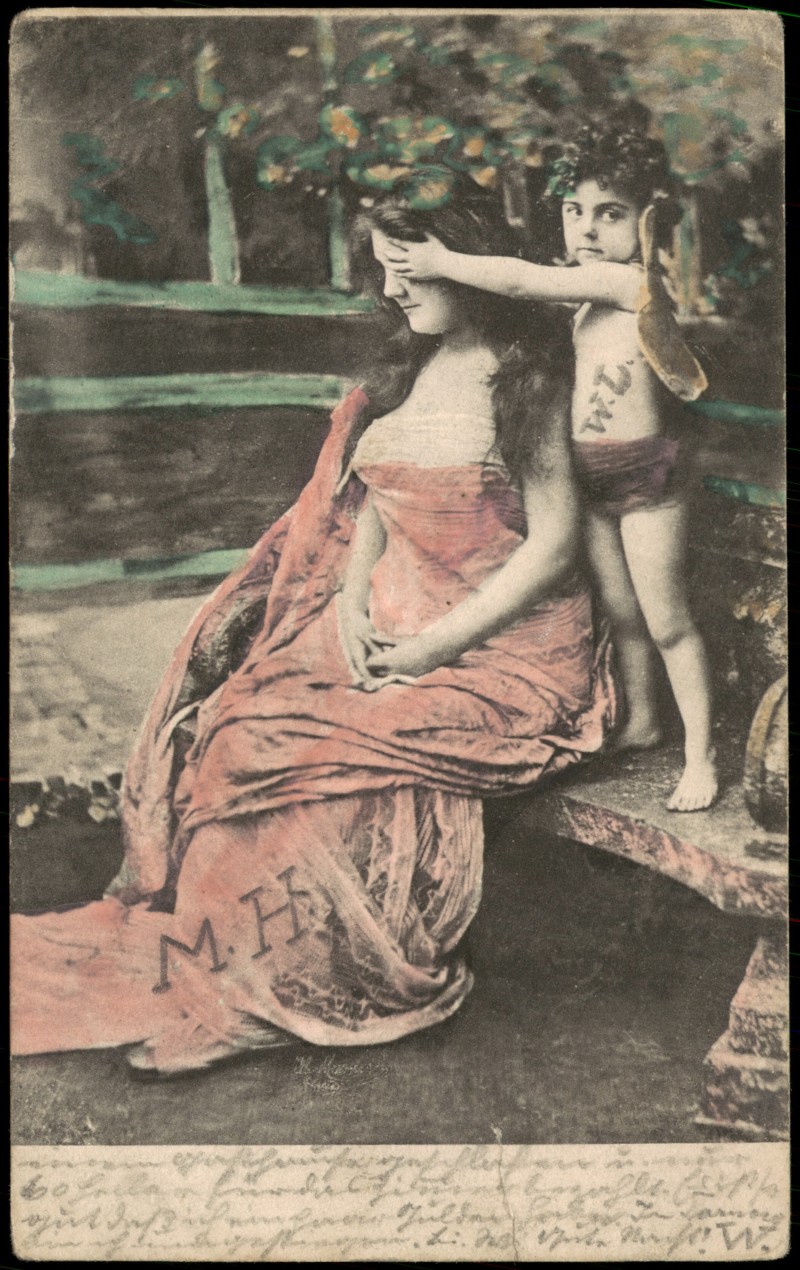 vergrößern: Bildseite historische Ansichtskarte von 1906: Serienkarte "Liebesfrühling" Frühe Fotokunst Kind Mädchen spielen Blinde Kuh::