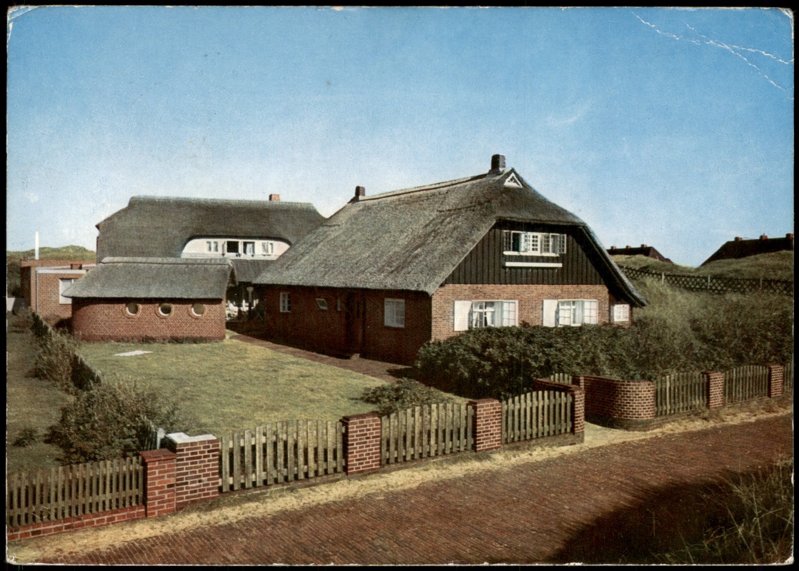 zoom: Image side vintage Postcard from 1974: Sonnenhof (Wohnhaus von Lale Andersen):: Langeoog