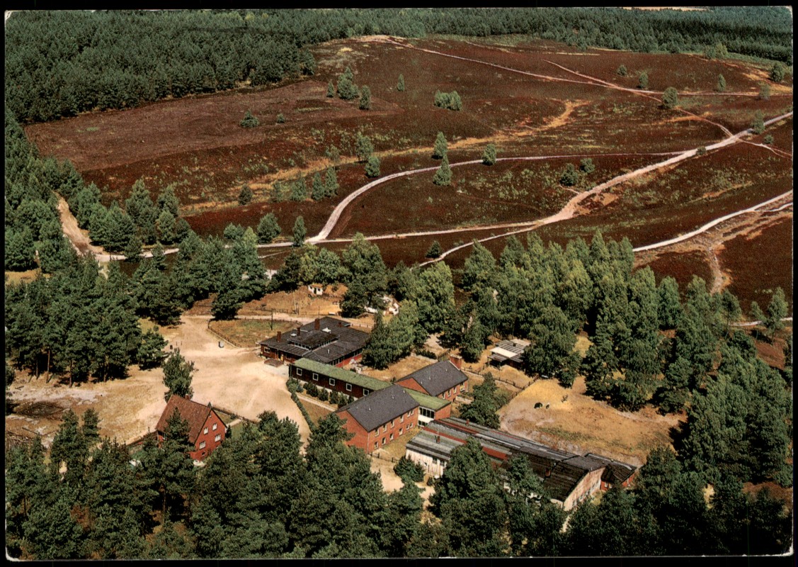 vergrößern: Bildseite historische Ansichtskarte von 1978: Luftbild Jugendferienheim SPRöTZE:: Buchholz in der Nordheide