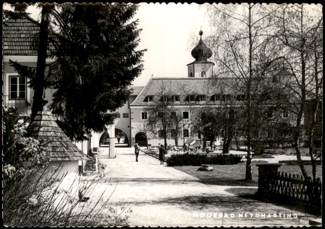 zoom: Image side vintage Postcard from 1955: Moorbad, Kurhaus mit Parkanlage:: Neydharting-Bad Wimsbach-Neydharting
