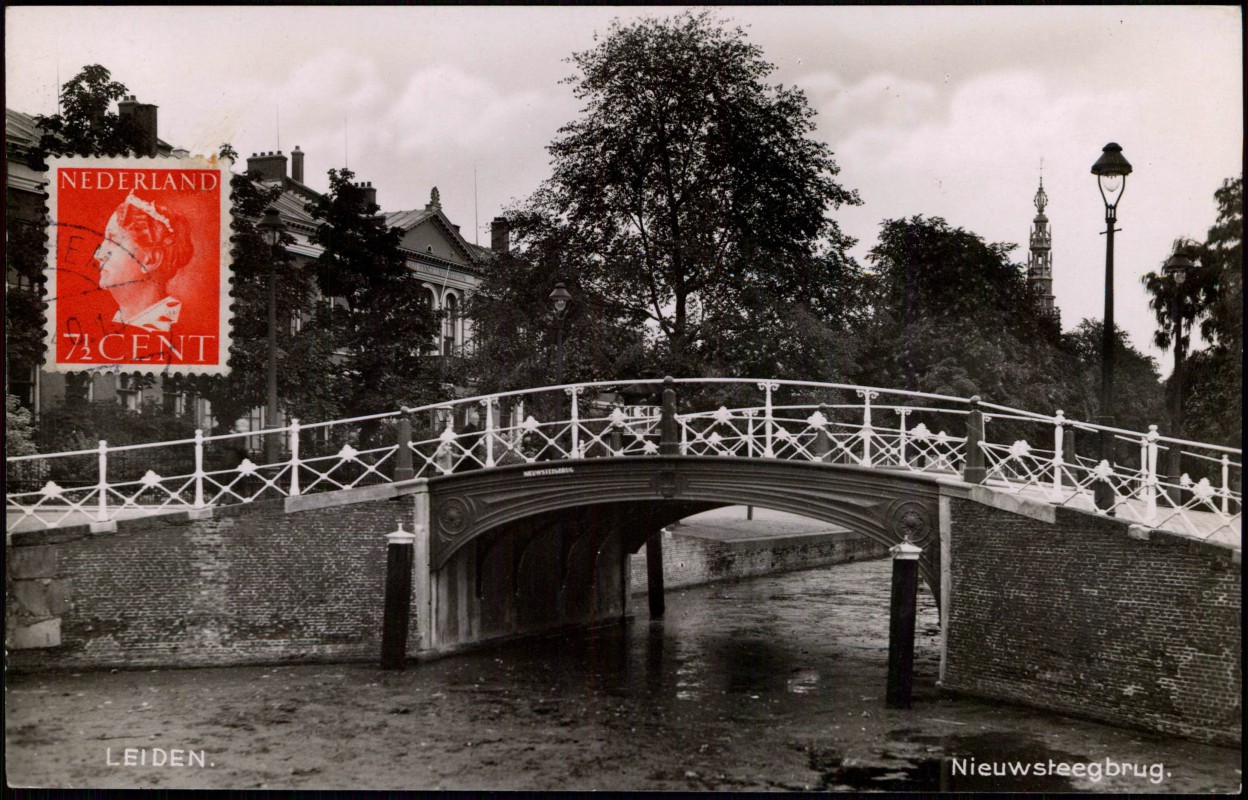 vergrößern: Bildseite historische Ansichtskarte von 1943: Nieuwsteegbrug - Fotokarte:: Leiden