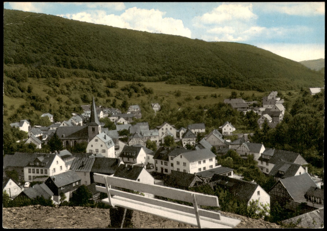 vergrößern: Bildseite historische Ansichtskarte von 1970: Panorama-Ansicht:: Lütz Mosel