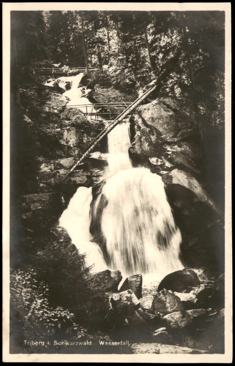 vergrößern: Bildseite historische Ansichtskarte von 1927: Kaskaden-Wasserfall Fotokarte:: Triberg im Schwarzwald