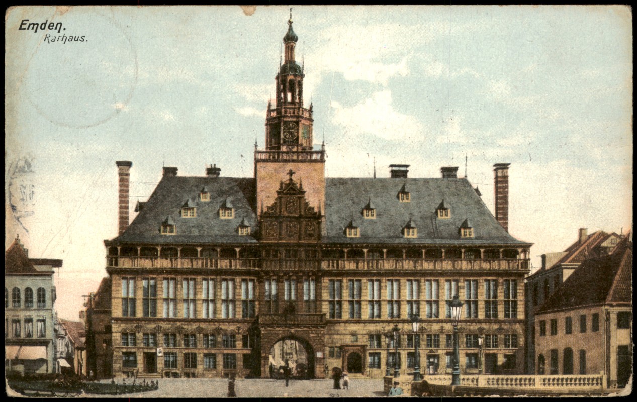 zoom: Image side vintage Postcard from 1910: Rathaus:: Emden