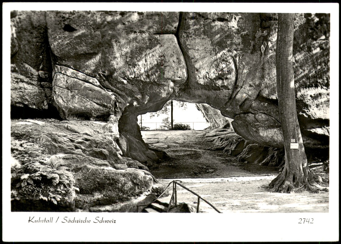 zoom: Image side vintage Postcard from 1983: Kuhstall Felsen-Landschaft Sächsische Schweiz zur DDR-Zeit:: Kirnitzschtal-Sebnitz