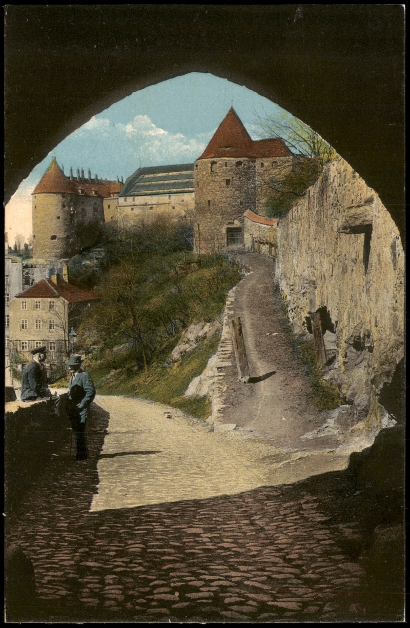 zoom: Image side vintage Postcard from 1915: Blick durch das Mühlentor.:: Bautzen