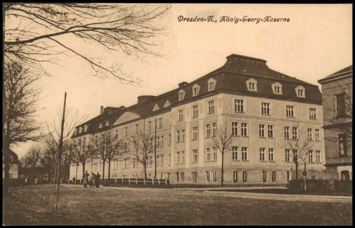 vergrößern: Bildseite historische Ansichtskarte von 1915: König-Georg-Kaserne:: Äußere Neustadt-Dresden