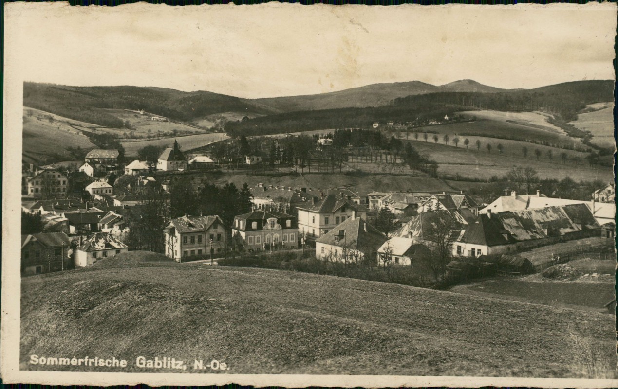 zoom: Image side vintage Postcard from 1927: Partie an der Stadt - Fotokarte:: Gablitz