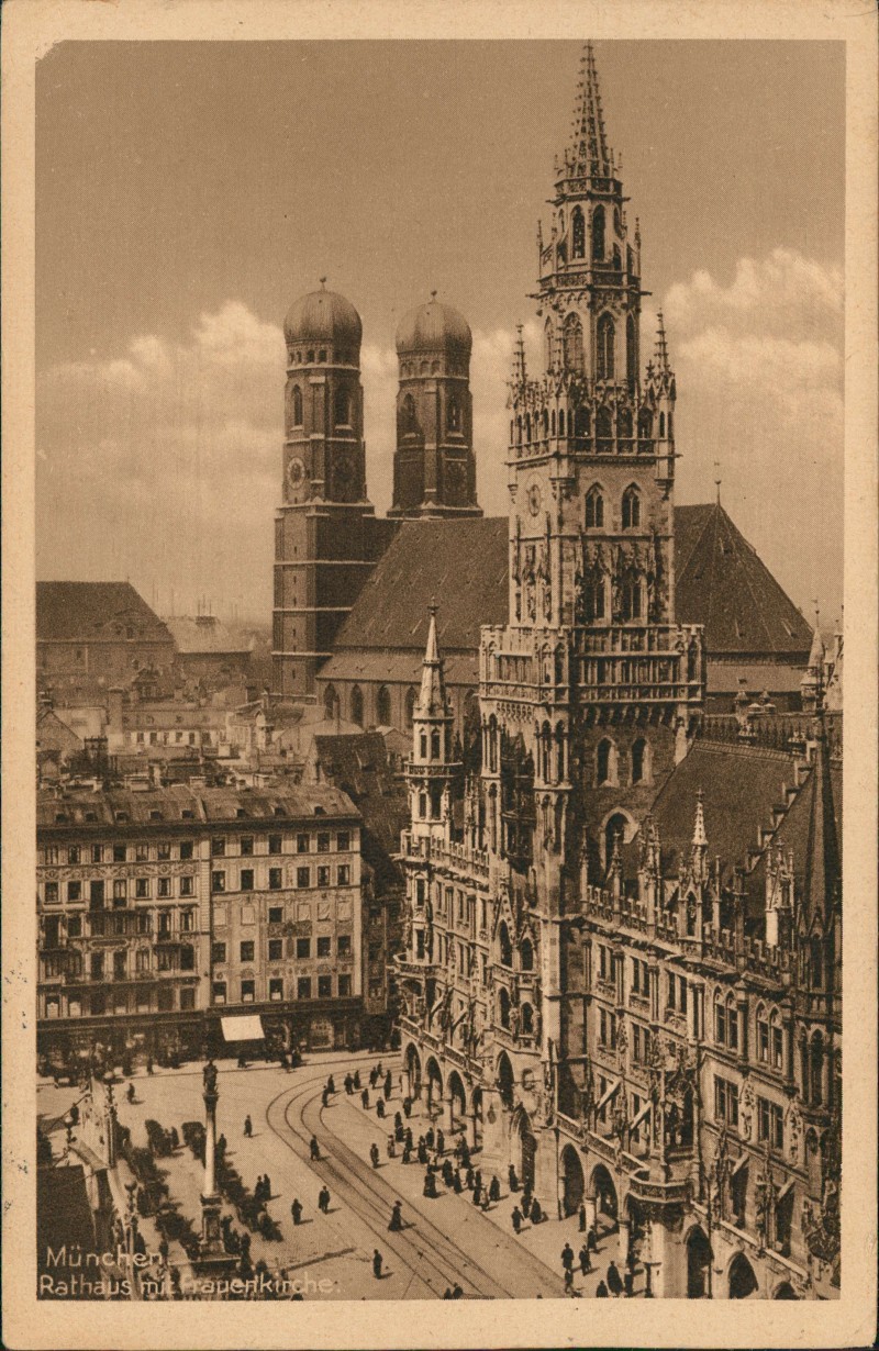 vergrößern: Bildseite historische Ansichtskarte von 1935: Neues Rathaus mit Frauenkirche:: München