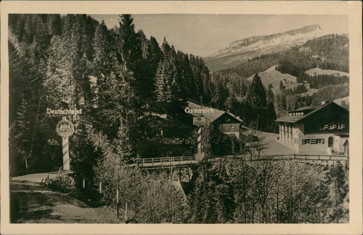 vergrößern: Bildseite historische Ansichtskarte von 1931: Grenzgasthof Walserschanz - Grenze:: Riezlern-Mittelberg/Vorarlberg