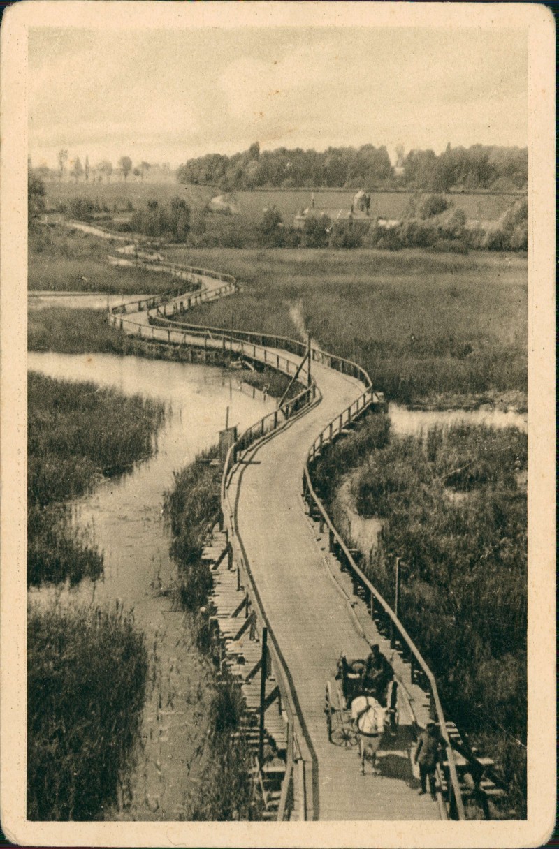 zoom: Image side vintage Postcard from 1915: Kriegsbrücke mit Pferdewagen:: Péronne