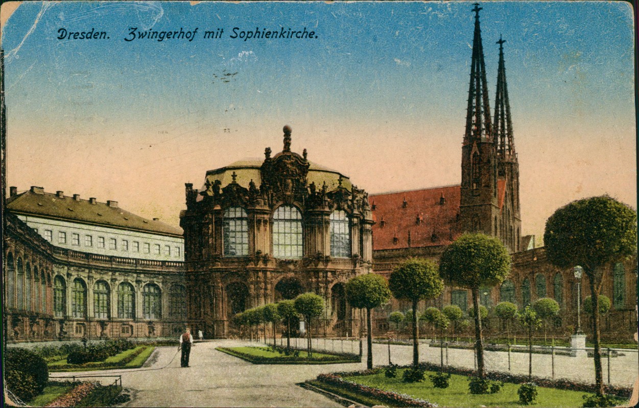 zoom: Image side vintage Postcard from 1917: Zwingerhof mit Wallpavillon und Sophienkirche:: Innere Altstadt-Dresden