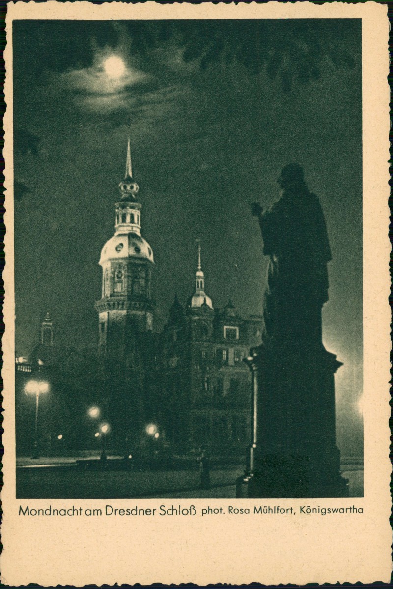 vergrößern: Bildseite historische Ansichtskarte von 1932: Mondnscht am Residenzschloß:: Innere Altstadt-Dresden