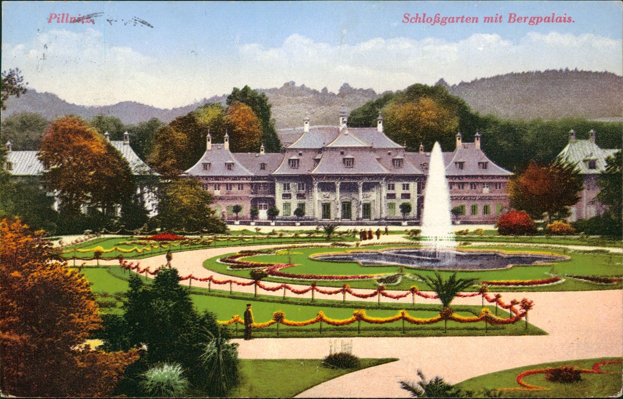 zoom: Image side vintage Postcard from 1942: Schloss Pillnitz Park:: Pillnitz