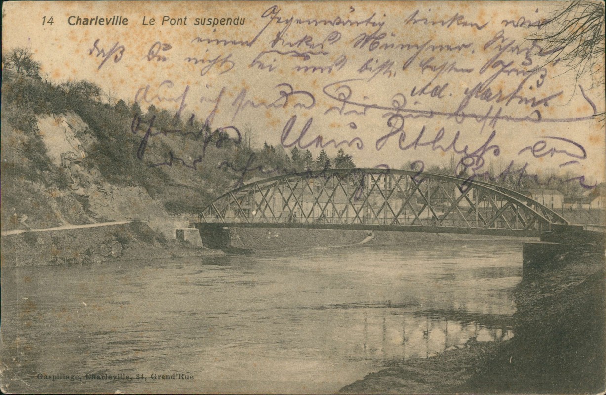 zoom: Image side vintage Postcard from 1915: Le Pont suspendu:: Charleville-Mézières