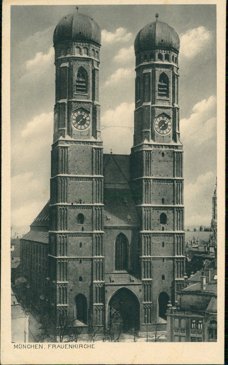 vergrößern: Bildseite historische Ansichtskarte von 1928: Partie an der Frauenkirche:: München