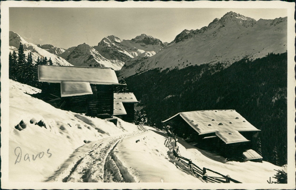 vergrößern: Bildseite historische Ansichtskarte von 1933: Clavadeleralpen Hütten Winter:: Davos