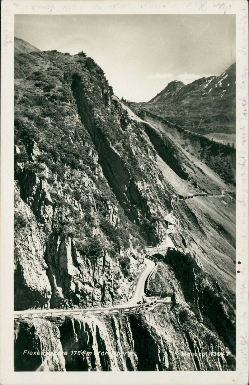 vergrößern: Bildseite historische Ansichtskarte von 1938: Flexenstraße / Flexenpass Vorarlberg:: Stuben am Arlberg-Klösterle am Arlberg