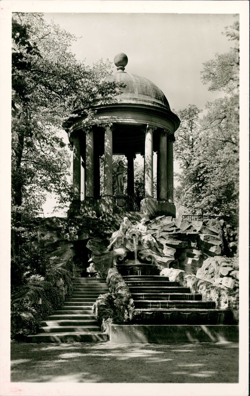 zoom: Image side vintage Postcard from 1961: Schloßgarten Apollotempel:: Schwetzingen