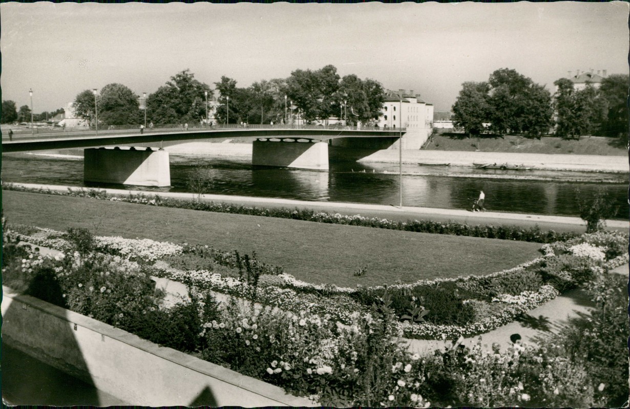 vergrößern: Bildseite historische Ansichtskarte von 1961: Donaubrücke - Fotokarte:: Ingolstadt