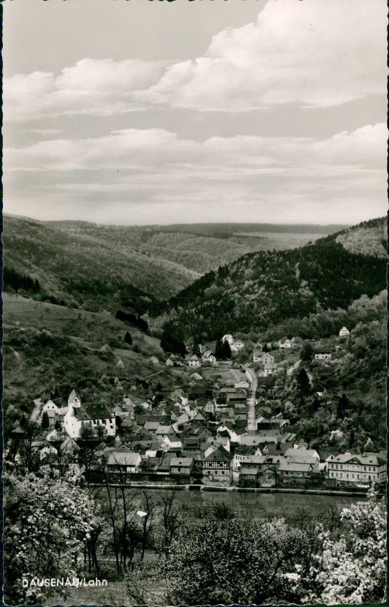 zoom: Image side vintage Postcard from 1961: Blick über die Lahn auf die Stadt:: Dausenau