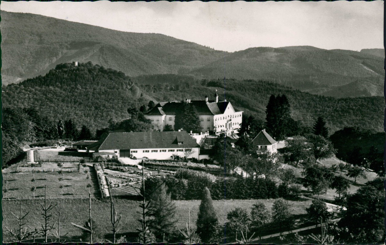 zoom: Image side vintage Postcard from 1956: Fernblick auf Schloss Bürgeln:: Obereggenen-Schliengen