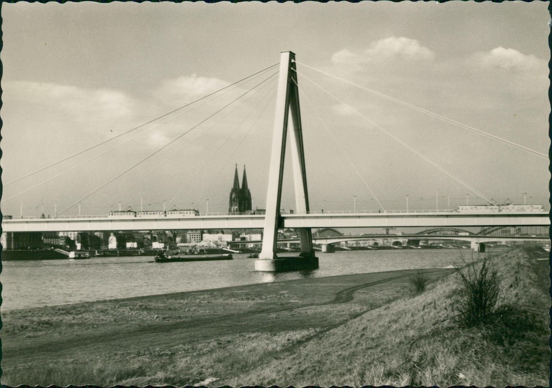 vergrößern: Bildseite historische Ansichtskarte von 1960: Köln, Severinsbrücke mit Dom:: Köln