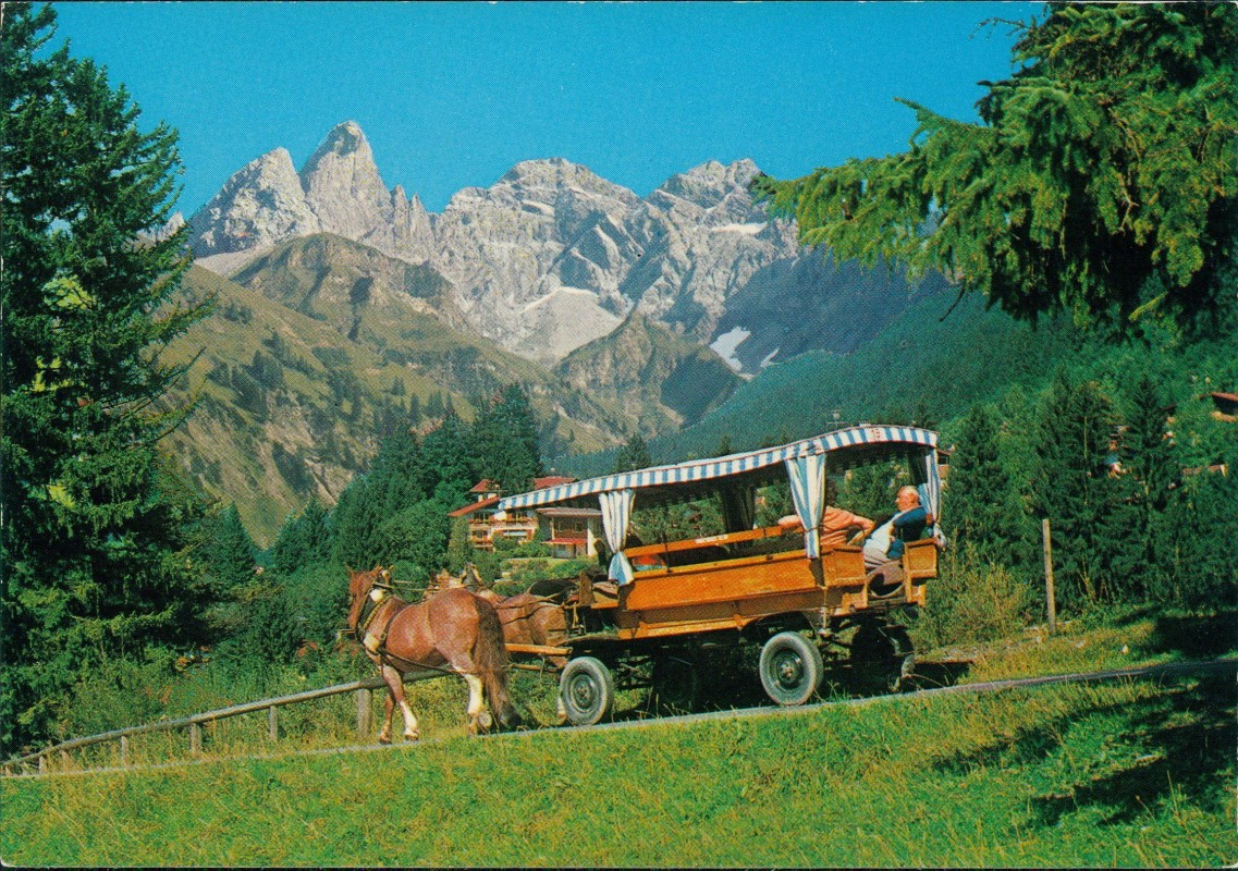 zoom: Image side vintage Postcard from 1990: Panorama-Ansicht, Stellwagenfahrt nach Einödsbach:: Einödsbach-Oberstdorf