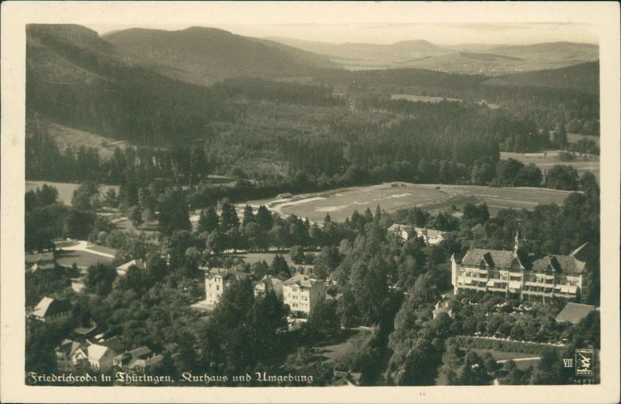 zoom: Image side vintage Postcard from 1936: Luftbild Kurhaus und Umgebung:: Friedrichroda