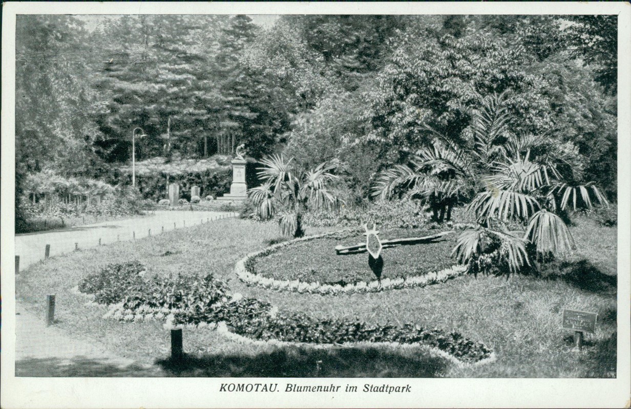 zoom: Image side vintage Postcard from 1939: Blumenuhr im Stadtpark:: Chomutov