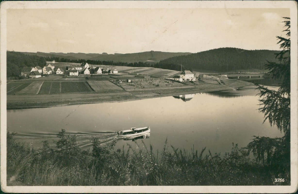 vergrößern: Bildseite historische Ansichtskarte von 1930: Stausees Saaletalsperre Saaldorf neuer Ortsteil:: Bad Lobenstein