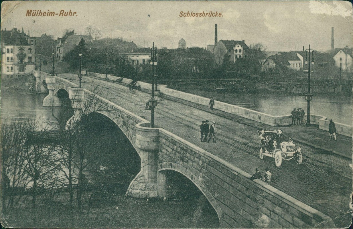 vergrößern: Bildseite historische Ansichtskarte von 1914: Schlossbrücke - Stadt, Auto:: Mülheim an der Ruhr