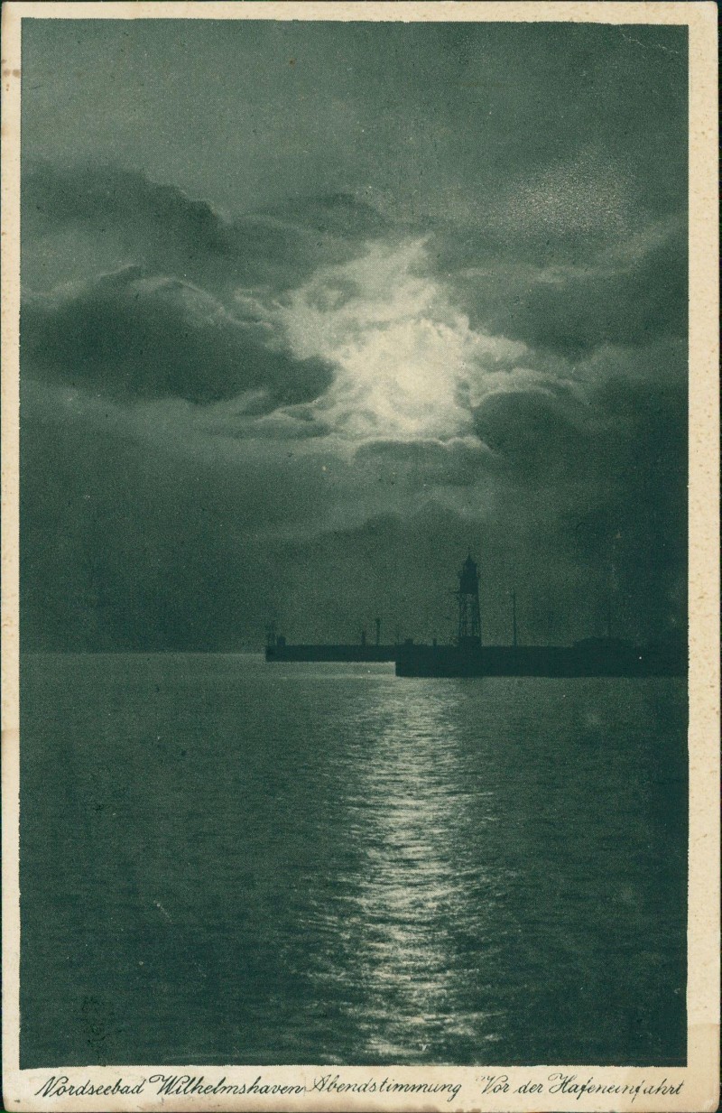 vergrößern: Bildseite historische Ansichtskarte von 1928: Abendstimmung vor der Hafeneinfahrt:: Wilhelmshaven