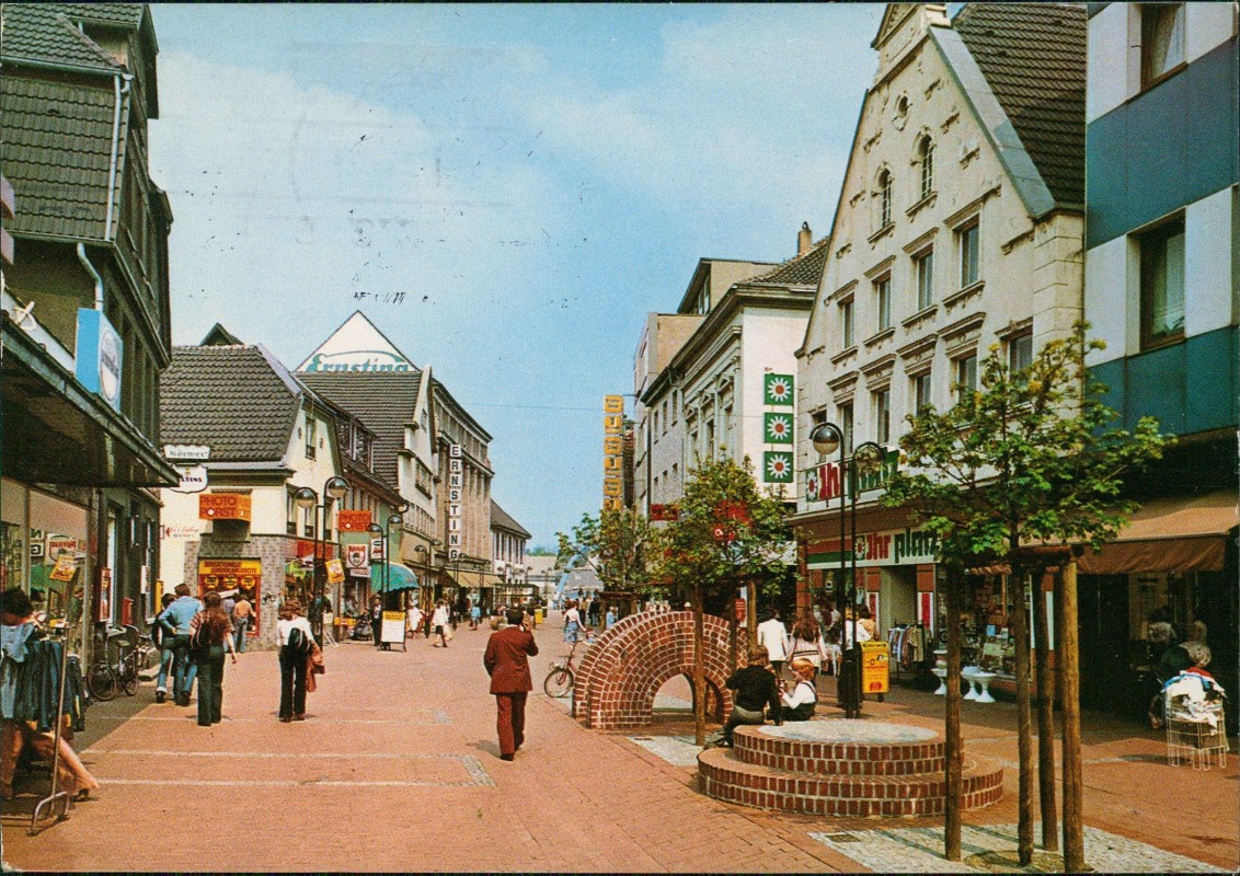 vergrößern: Bildseite historische Ansichtskarte von 1987: Fußgängerzone Lange Straße:: Lünen (Westfalen)