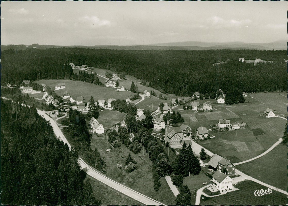 vergrößern: Bildseite historische Ansichtskarte von 1959: Luftbild Fliegeraufnahme:: Kniebis-Freudenstadt