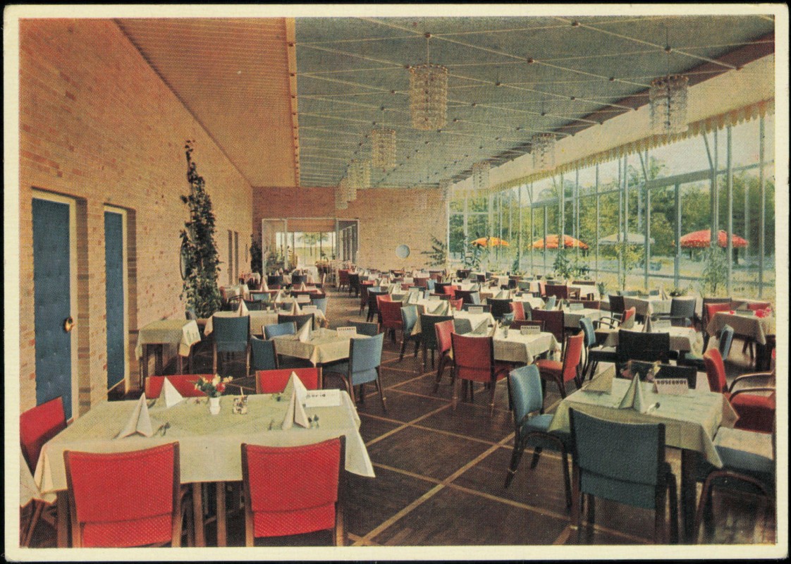 vergrößern: Bildseite historische Ansichtskarte von 1962: ROSENHOF im Park Planten und Blomen Wintergarten:: Hamburg